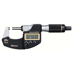 Mitutoyo 293-142-30 QuantuMike coolant-proof micrometer.